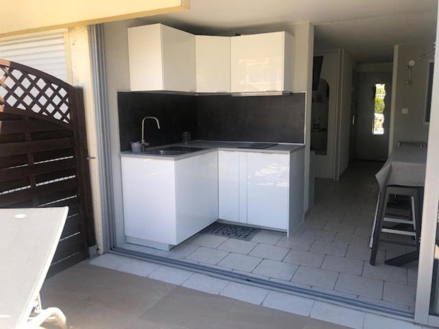 Cap d'Agde - Résidence Estivales - proche naturiste - Terrasse - Wifi - Parking - Piscine - Clim Extérieur photo