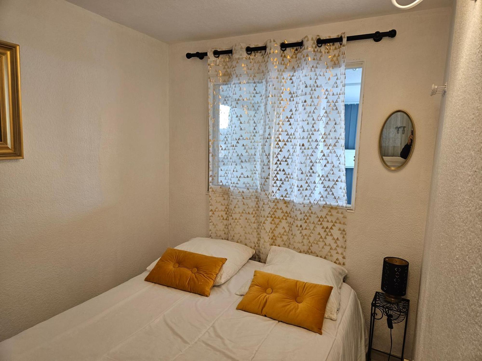 Cap d'Agde - Résidence Estivales - proche naturiste - Terrasse - Wifi - Parking - Piscine - Clim Extérieur photo